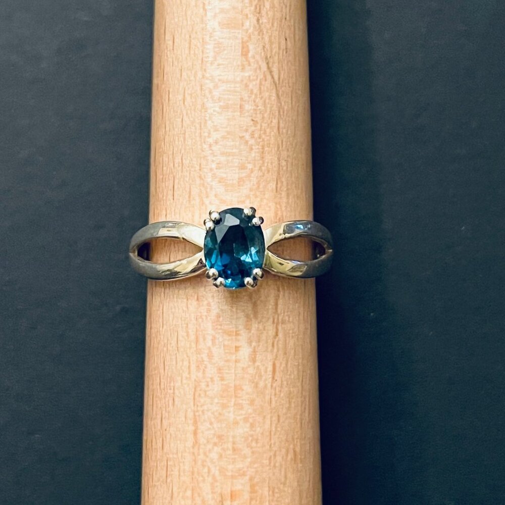 London Blue Topaz & Sterling Silver Ring, Size 7.75